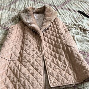 Max Mara Women's Quilted Tan Jacket with Faux Fur.Made  with camel hair.